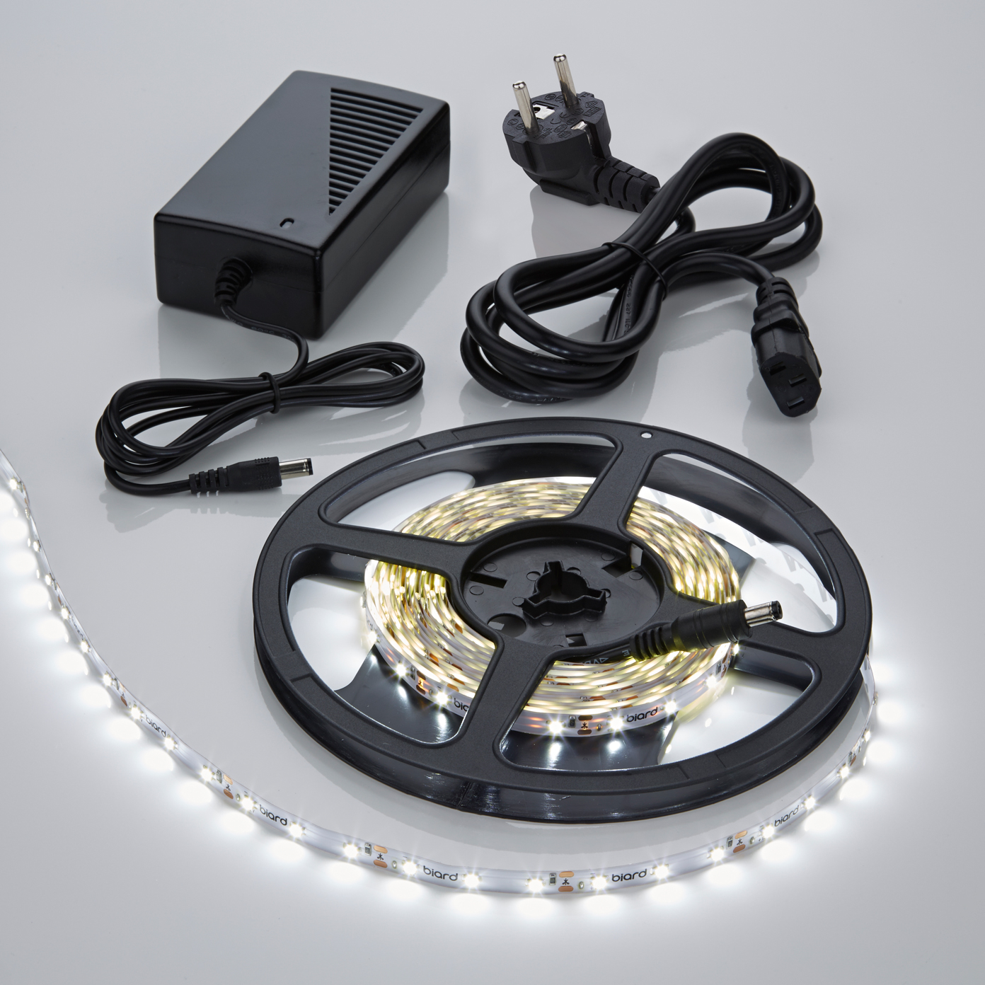 Biard 5m 3528 300 LED Strip Set, kühles Weiß, inkl. Netzteil