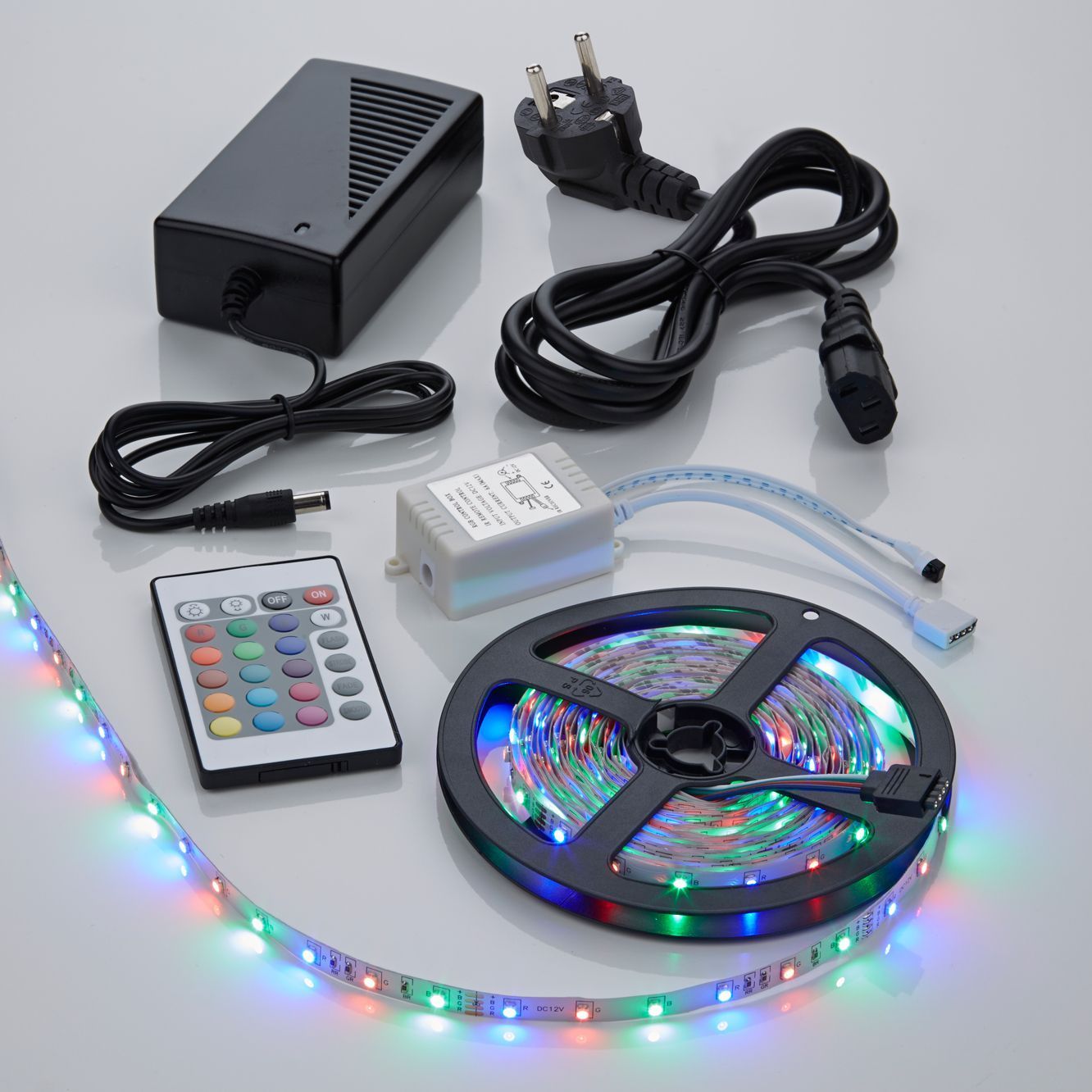 Biard 5m RGB 3528 300 LED Strip Set, farbwechselnd, inkl. Netzteil