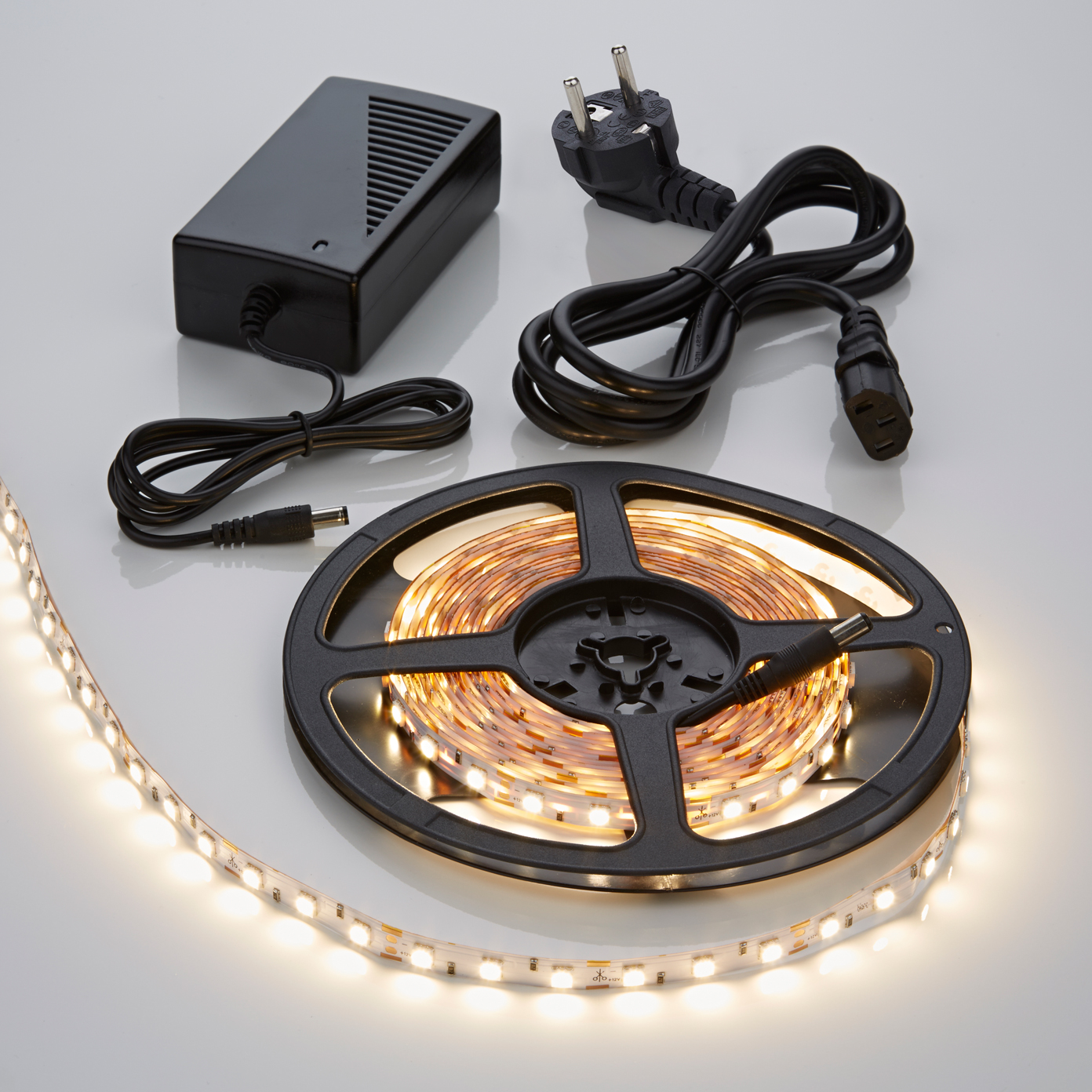 Biard 5m 5050 300 LED Strip Set, warmes Weiß, nicht wasserdicht