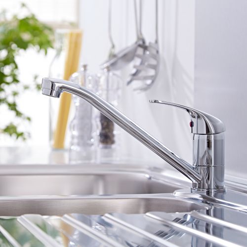Spültischarmatur mit Brause Modern aus Verchromtem Messing
