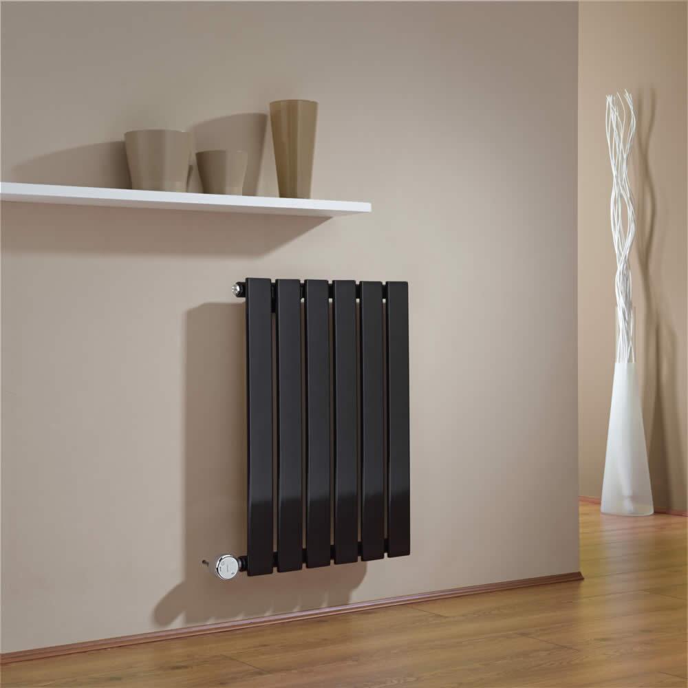 Design Heizkörper Elektrisch Horizontal Einlagig Schwarz 635mm x 420mm inkl. ein 400W Heizelement - Delta