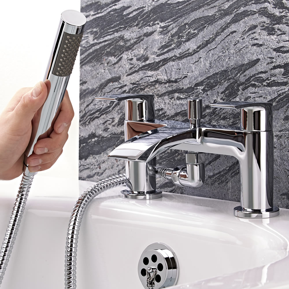 Badewannenarmatur mit Handbrause
