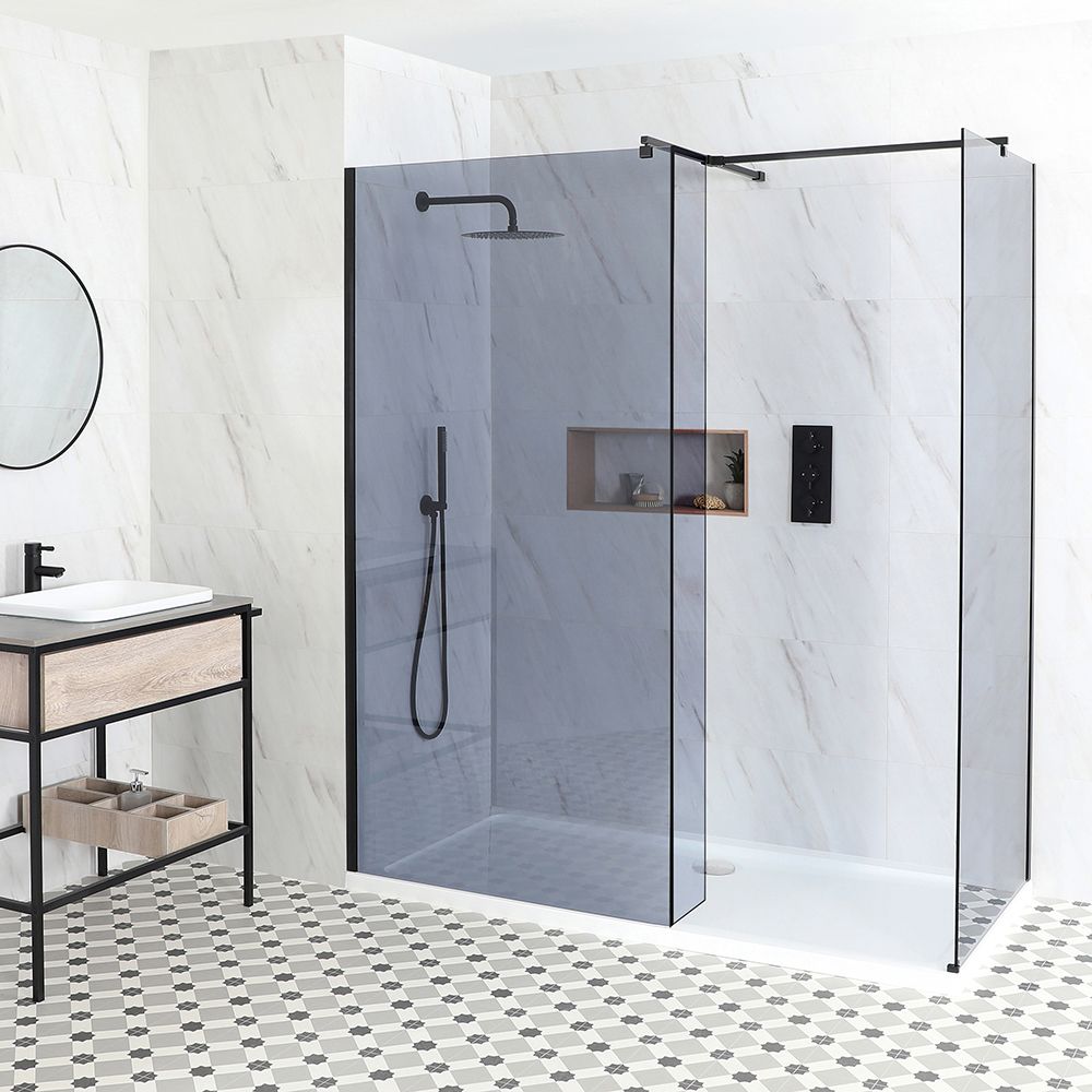 Getönte Walk-In Dusche, Schwarz, für Eckeinbau - inkl. weißer Duschwanne – Größe und Seitenpaneel wählbar – Nox-Luna