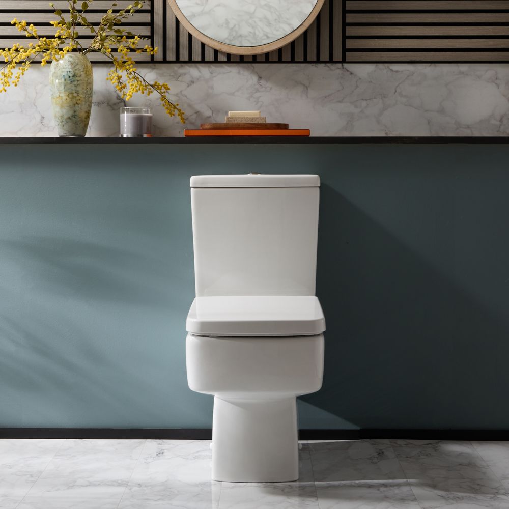 Stand WC mit aufgesetztem Spülkasten inkl. Sitz mit Absenkautomatik - Sandford