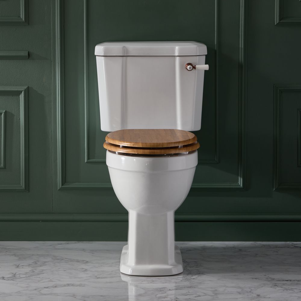 Traditionelles Stand-WC (erhöht) mit aufgesetztem Spülkasten |Sitz und Spülhebel wählbar - Richmond