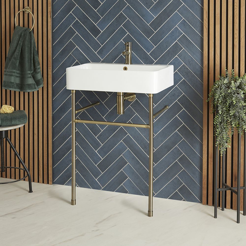 Waschbecken mit Metallgestell – Größe und Finish wählbar – Exton