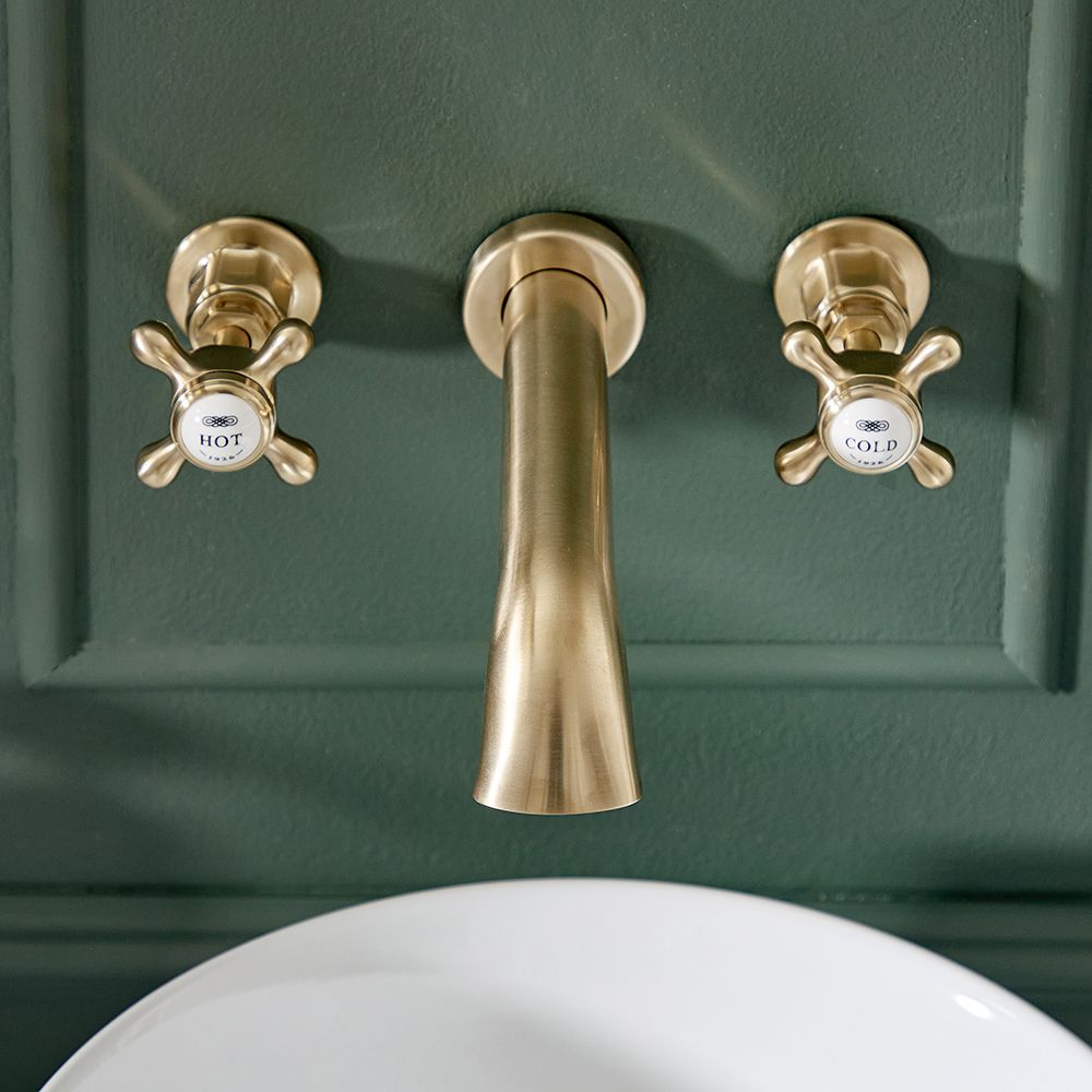 Hudson Reed Elizabeth - Traditionelle 3-Loch Waschtischarmatur mit Kreuzgriffen zur Wandmontage - satiniertes Gold