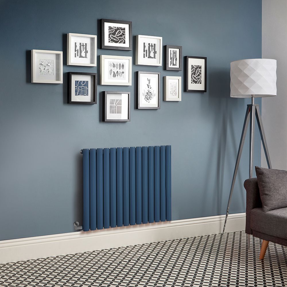 Elektrischer Design Heizkörper (einlagig), horizontal, H 635mm - Blau (Deep Sea Blue) - Breite, Thermostat und Kabelabdeckung wählbar - Revive