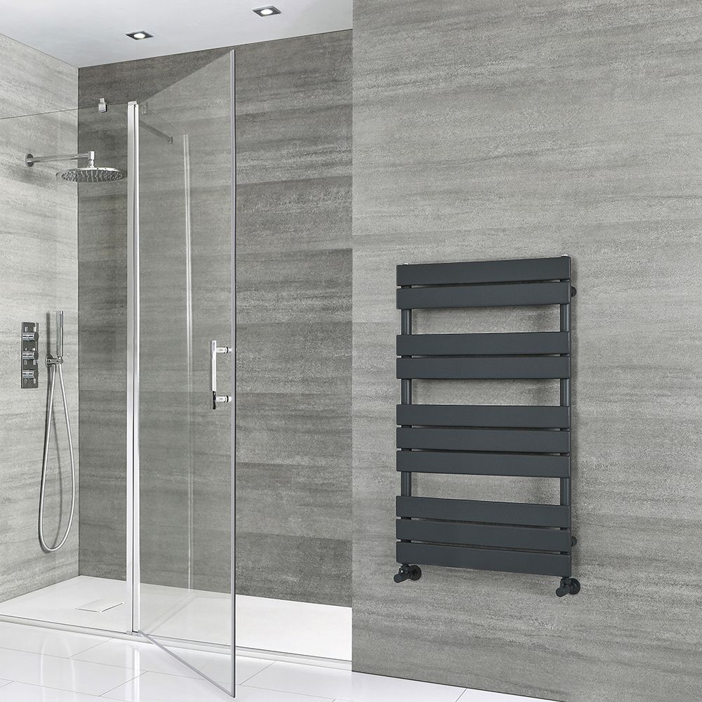 Handtuchheizkörper, 975mm x 600mm, 643W – mit flachen Heizlamellen – Anthrazit - Lustro