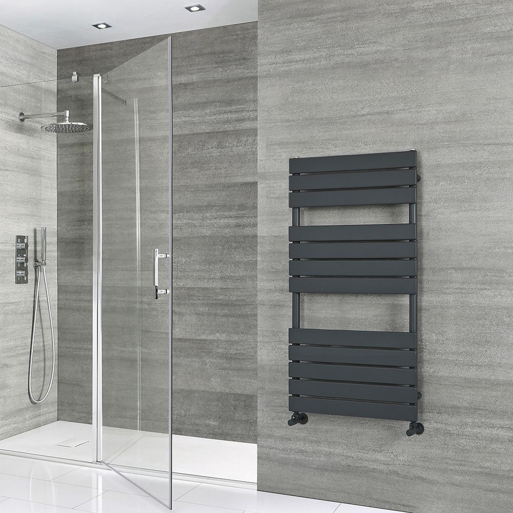 Handtuchheizkörper, 1200mm x 600mm, 796W – mit flachen Heizlamellen – Anthrazit - Lustro