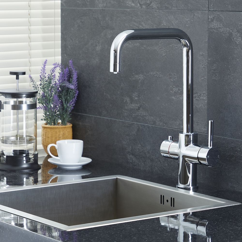1-Loch Heißwasser-Küchenarmatur, 3-in-1, schwenkbar – Chrom – Como