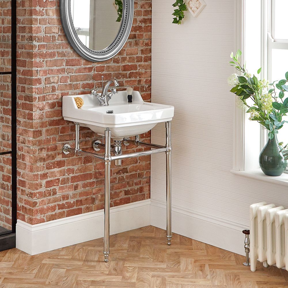 Retro-Waschbecken mit Metallgestell – 560mm x 450mm, mit 1 Hahnloch – Richmond