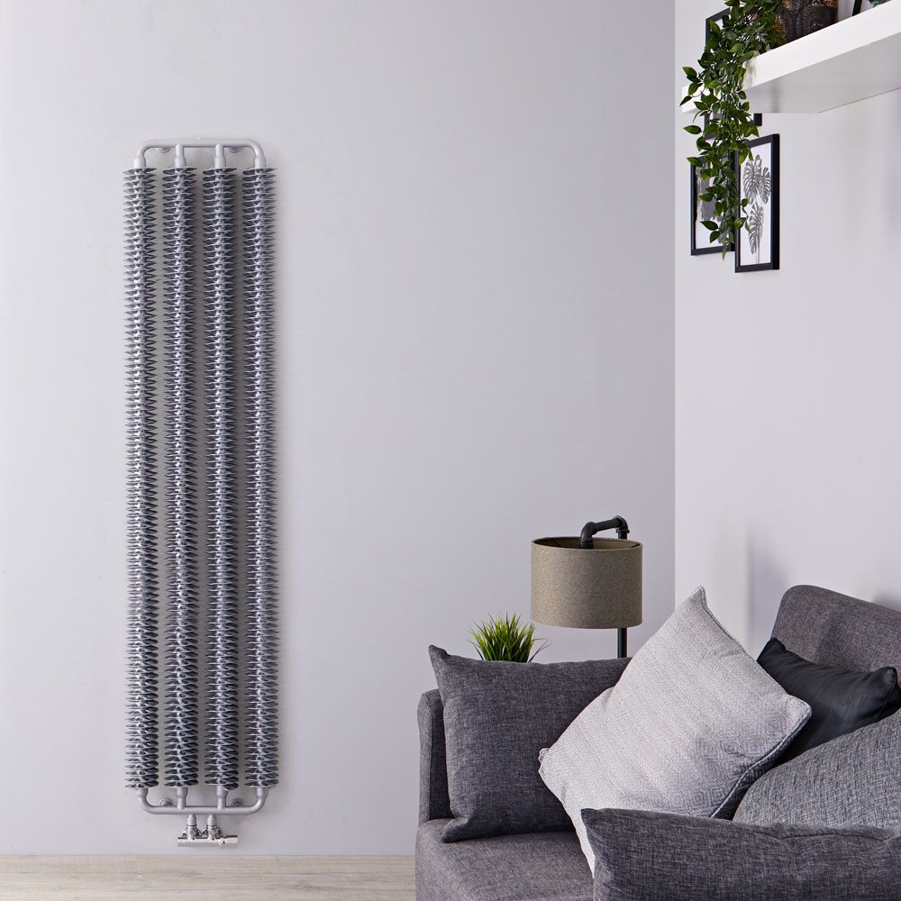 Design Heizkörper Vertikal Mittelanschluss Silber Matt 1720mm x 390mm - Tatra
