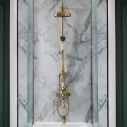 Duschsäule mit Aufputz-Thermostat - inkl. 194mm rundem Duschkopf, Handbrauseset und Wand-Wanneneinlauf – satiniertes Gold – Elizabeth