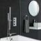 Eckiges Dusch- und Badesystem mit Thermostat - mit Brausestangenset und Wasserfall-Wanneneinlauf - Chrom - Kubix