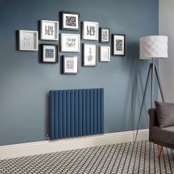 Hudson Reed x ECOSO Aruba Elektro-Designheizkörper, horizontal, Blau (Deep Sea Blue) – 635mm hoch – verschiedene Größen, Thermostate und Kabelabdeckungen wählbar