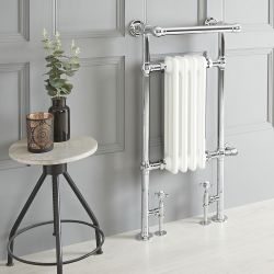 Retro-Badheizkörper mit Handtuchstange, Mischbetrieb - 930mm x 450mm, WLAN-Thermostat und Kabelabdeckung wählbar – Chrom/Weiß – Elizabeth