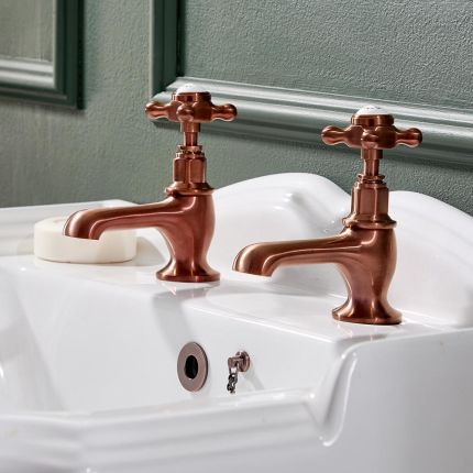 Hudson Reed Elizabeth - Traditionelle 2-Loch Kalt-/Warm-Waschtischarmatur, mit Kreuzgriffen - satinieres Kupfer