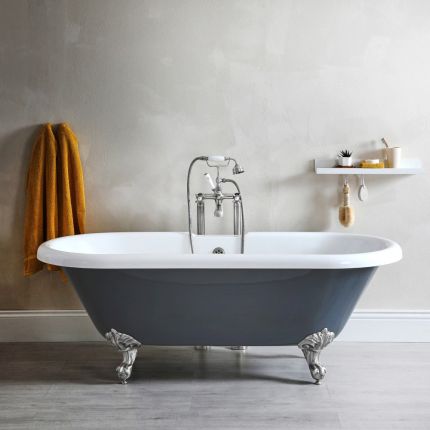 Freistehende Badewanne mit zwei Rückenschrägen, Steingrau, 1795mm x 785mm, Mittelablauf - Füße in Chrom - Elton