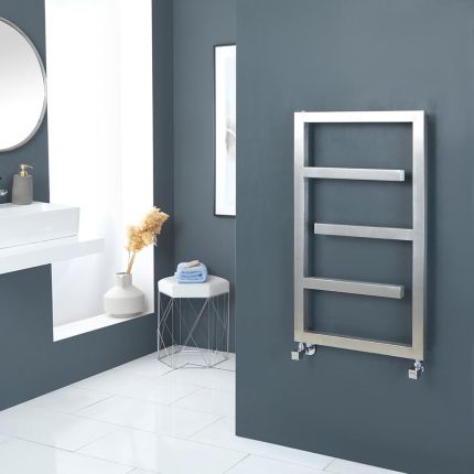 Design Badheizkörper aus satiniertem Edelstahl - 880mm x 500mm – 287 Watt – Eclipse