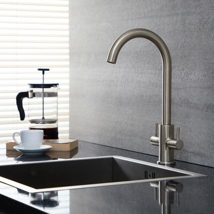 1-Loch Küchenarmatur mit Brause, 360° drehbar – gebürstetes Nickel - Como