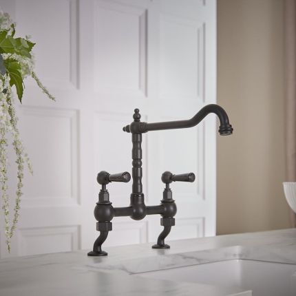 Hudson Reed Elizabeth - Traditionelle Küchen-Brückenarmatur - inkl. schwenkbarem Hahn (gerade) - Farbe wählbar