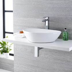 Aufsatzwaschbecken, dreieckig, 590mm x 390mm - mit hohem Wasserfall-Einhebelmischer - Select