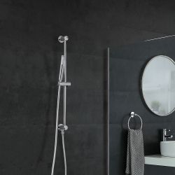 Brausestangenset mit Handbrause und integriertem Auslassbogen, Chrom – Como