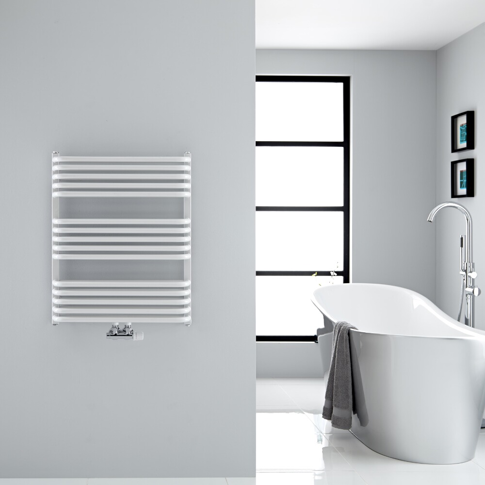 Handtuchheizkörper Vertikal Weiß Mittelanschluss 736mm x 600mm 896W - Arch